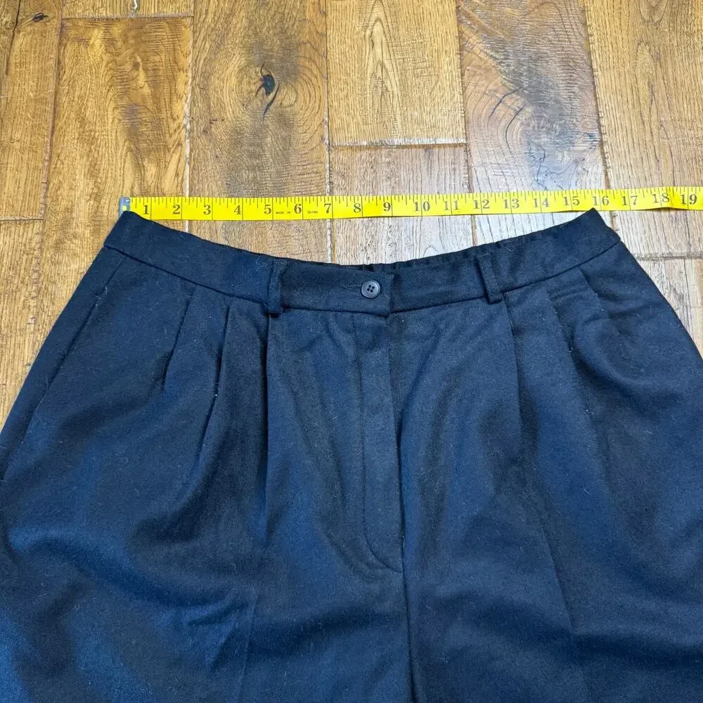 VTG Pendleton 100% Wool Black Pleated High Waisted Trouser Shorts Plus Size 18 - Picture 3 of 8